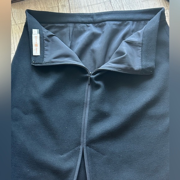 Tory Burch Ulisse Wool Crepe Pencil Skirt, size 0 - Picture 13 of 15